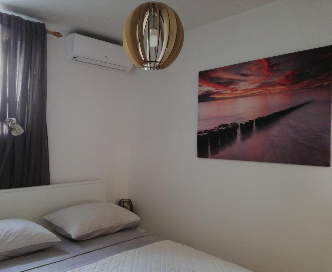 Studio Apartman Lenka Сплит Екстериор снимка