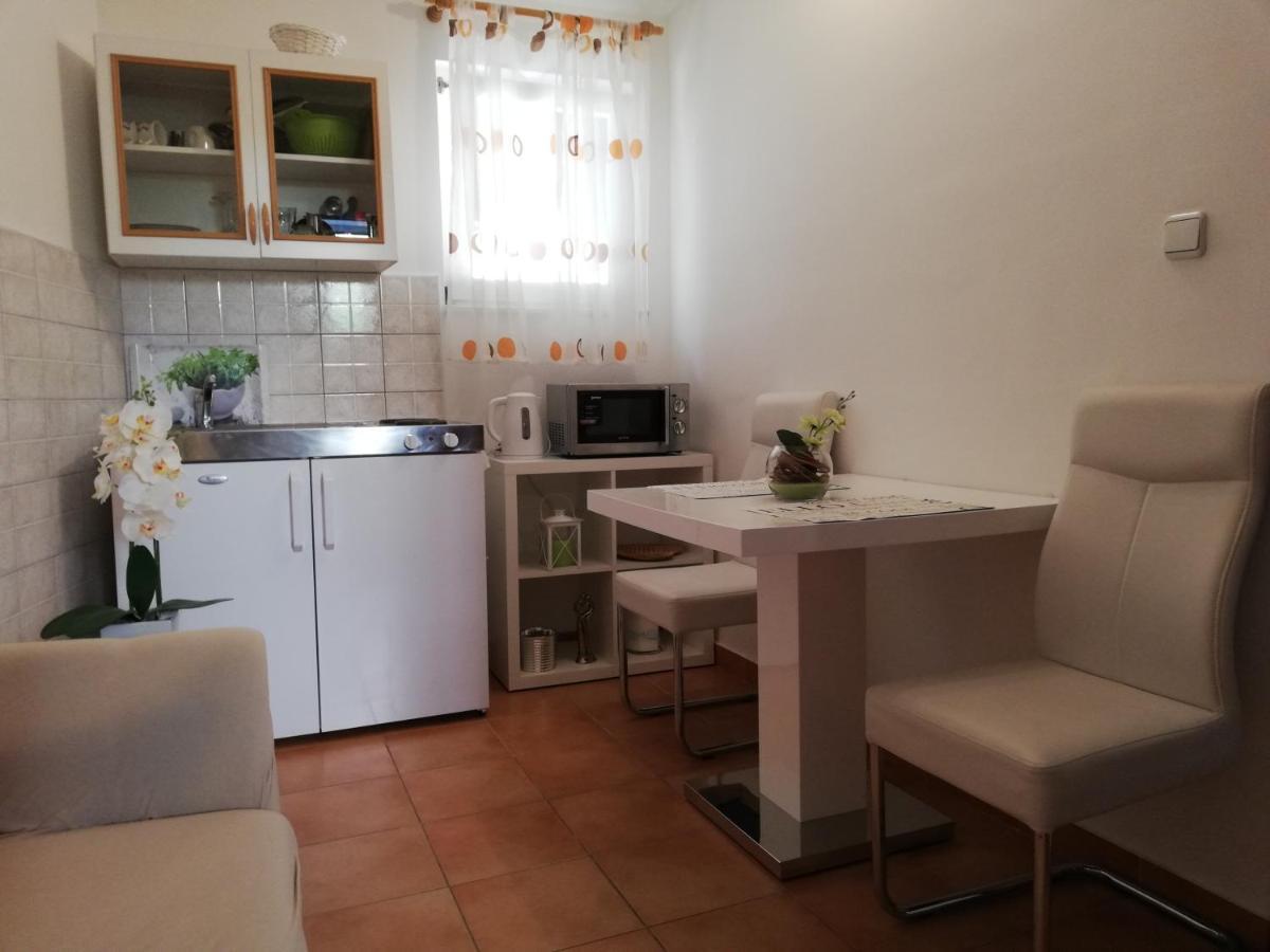 Studio Apartman Lenka Сплит Екстериор снимка