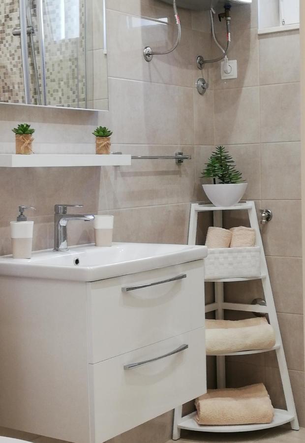 Studio Apartman Lenka Сплит Екстериор снимка
