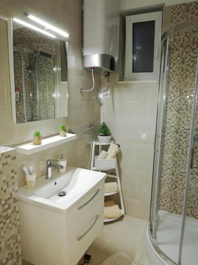 Studio Apartman Lenka Сплит Екстериор снимка